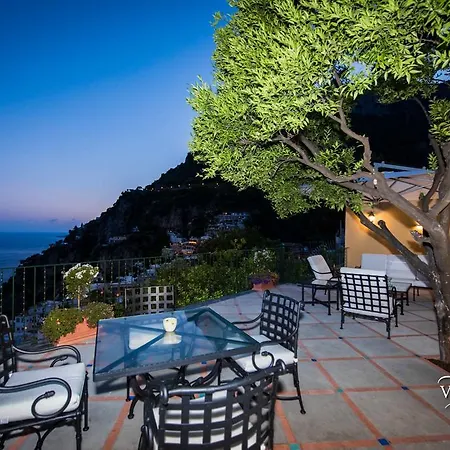 Eden Villa *