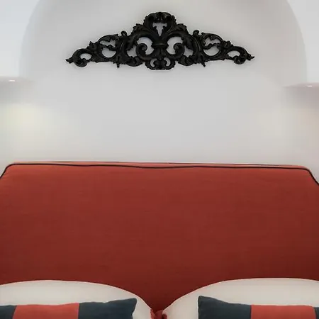 Eden Villa *